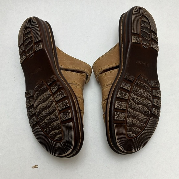 Pair Tan Leather Women’s Sz 8 Born Slip-on Sandals - Picture 6 of 10